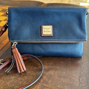Dooney and Bourke navy pebbled leather fold over crossbody purse EUC